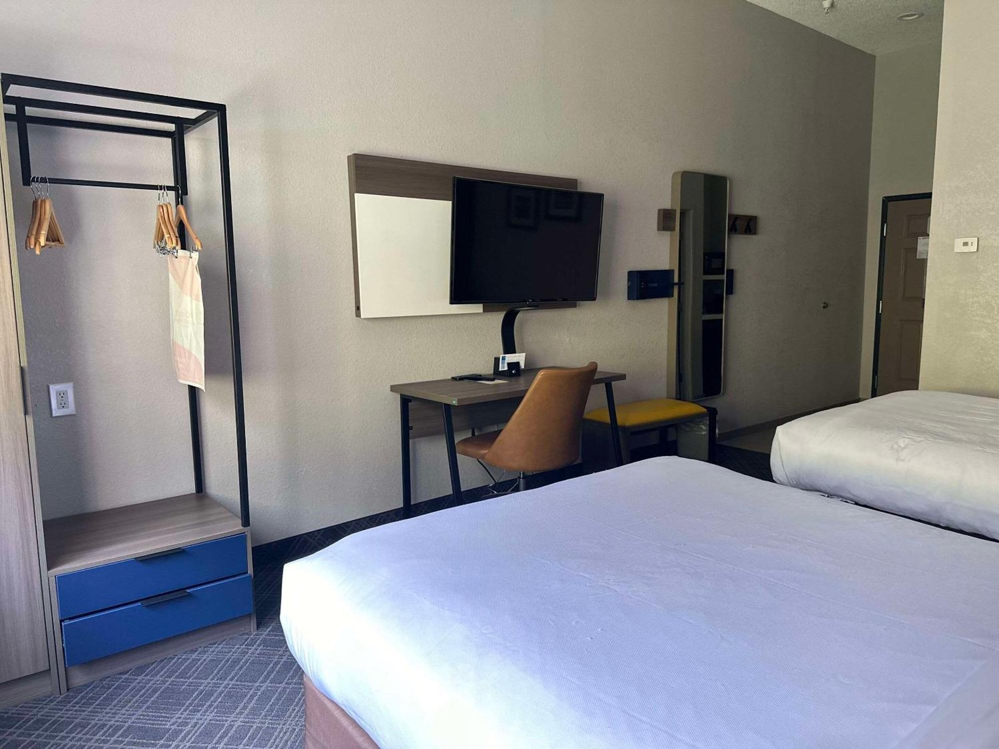 Comfort Inn & Suites Cartersville - Emerson Lake Point Екстериор снимка